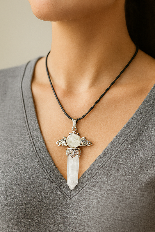 White Quartz Fang | Pendant