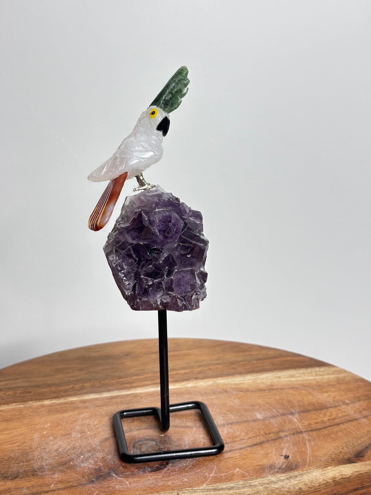 Aventrinea Amethyst Geode Gemstone Bird – Clear Quartz Crystal Parrot Décor, Clarity & Vitality Symbol (6.7 Inch, 210 gm)
